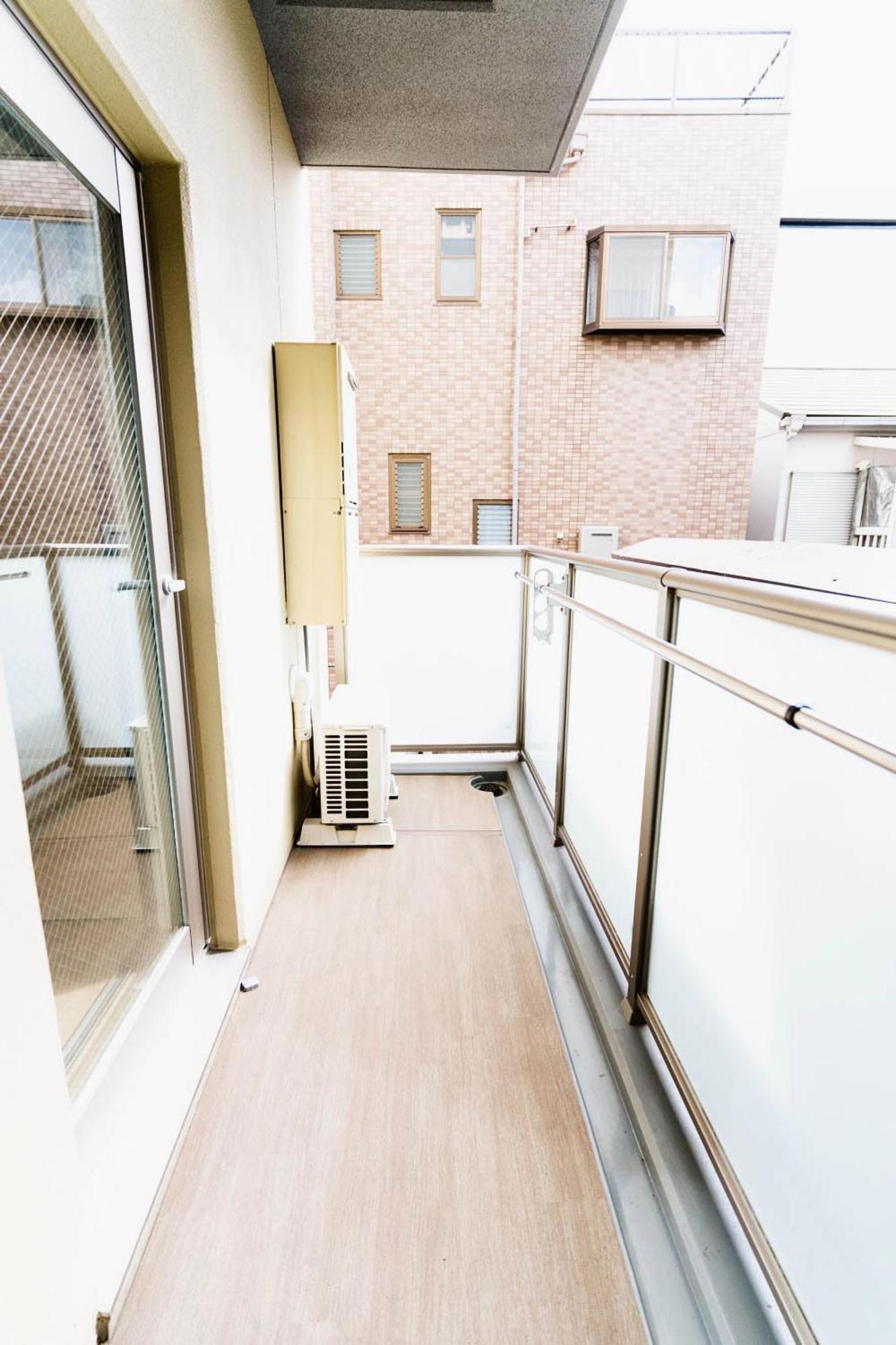 Shinkou House Ue Apartment Osaka Bagian luar foto