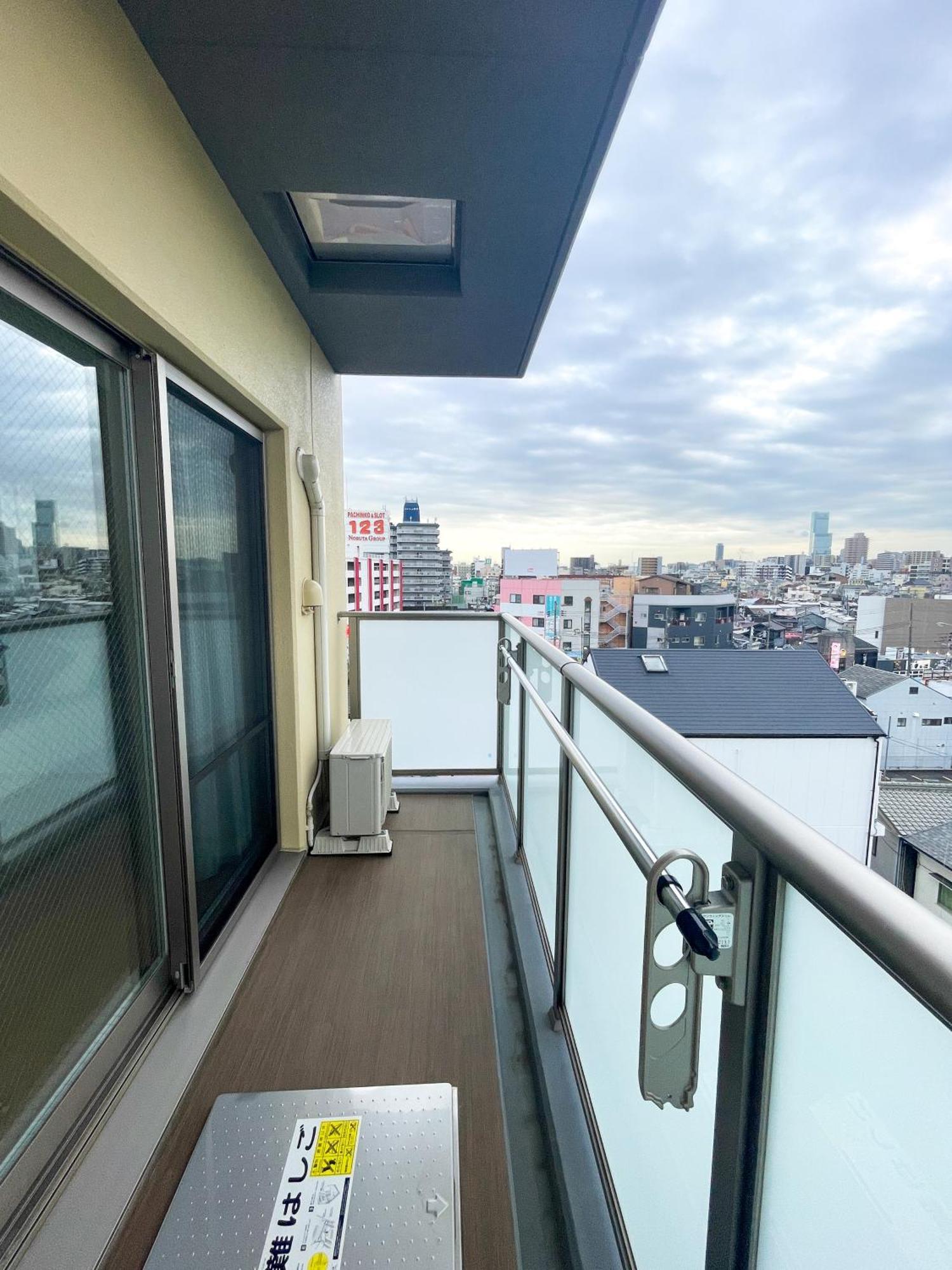 Shinkou House Ue Apartment Osaka Bagian luar foto