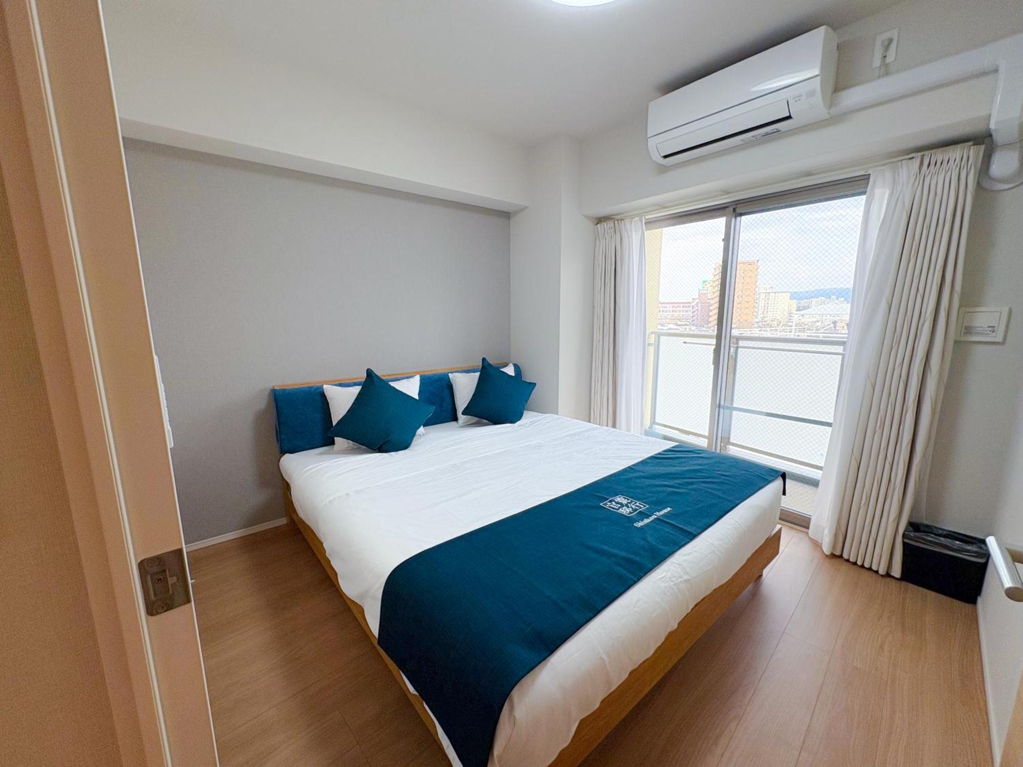Shinkou House Ue Apartment Osaka Bagian luar foto